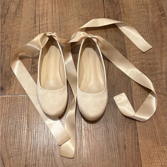 Kailee P Cassie Champagne Satin Ballet Flats. - Picture 1 of 3
